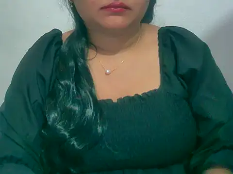 Saniya_K's cam snapshot