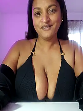 Busty_AriaX's cam snapshot