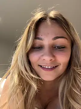 skyemorgan01's cam snapshot