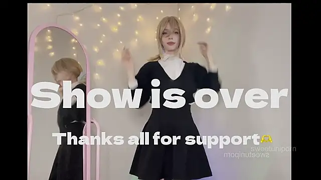 sweetuniporn's cam snapshot