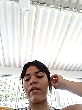 Skinny_Wet's cam snapshot