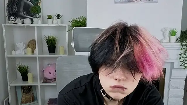 Justin_Care live sex cam