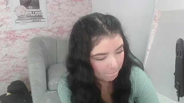 sarah_rouse_t_'s cam snapshot