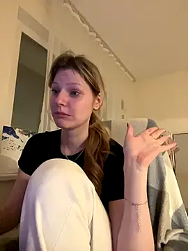 MaryHiggins's cam snapshot