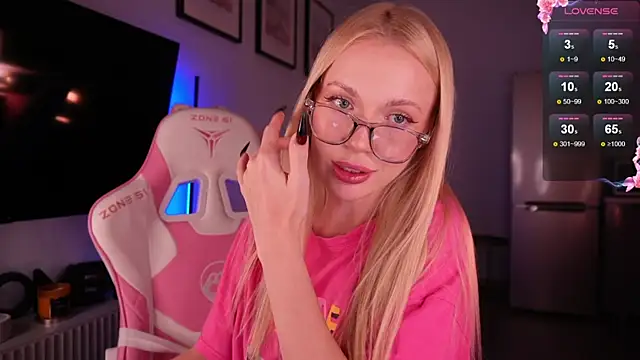 baby_bon's cam snapshot