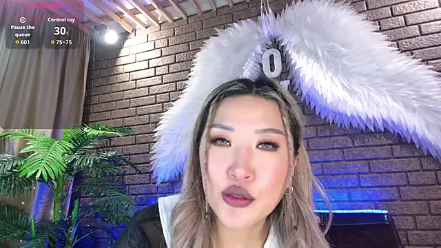 nicky_owl's cam snapshot