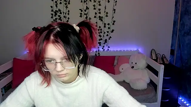 shy_elina01's cam snapshot