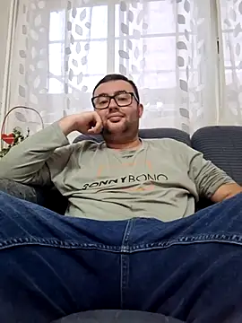 Javier_bear live sex cam