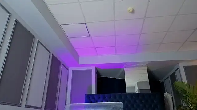 MissKiarra's cam snapshot