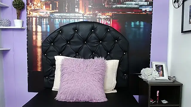 SabrinaRoux's cam snapshot