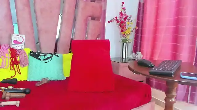 ShanellDiaz_'s cam snapshot