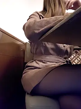 Alexvit2616's cam snapshot