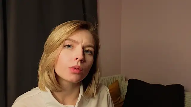 BaileyBernos's cam snapshot