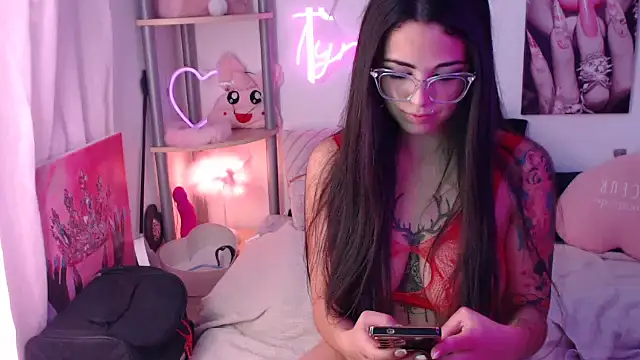 Tyna_Veliksa's cam snapshot