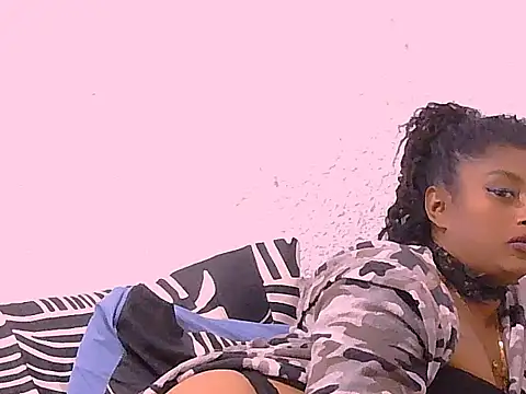 DOVE85's cam snapshot