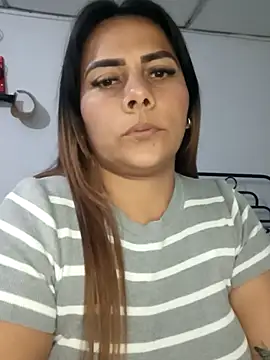 camila_rogue's cam snapshot