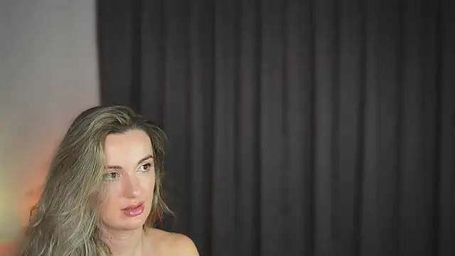 ShyNdWild's cam snapshot