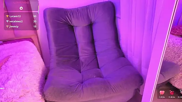 shantal_james_'s cam snapshot