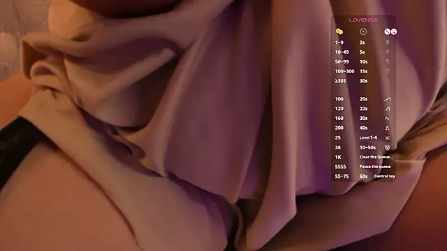 HijabiMilf live sex cam