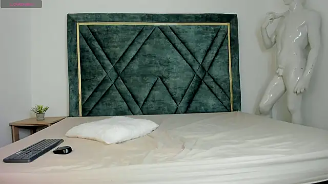 ElianReed's cam snapshot