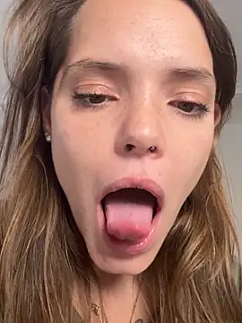 Wildmaca live sex cam