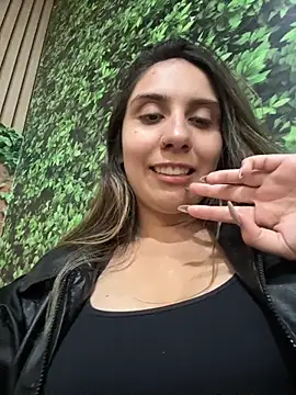 sarah_honey__ live sex cam