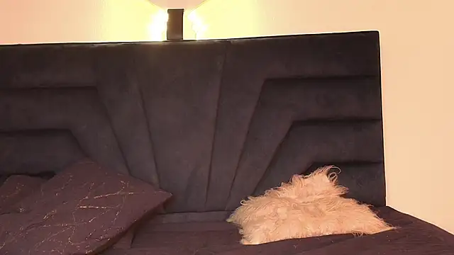 sharon_stone5's cam snapshot