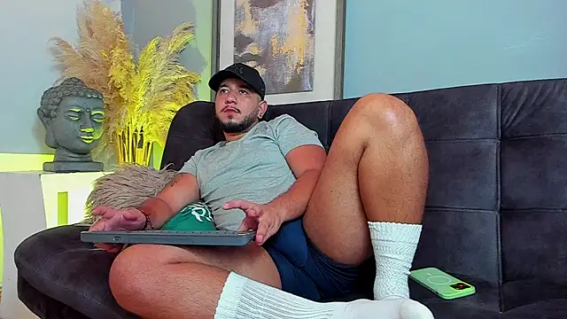 MarcusConnor's cam snapshot