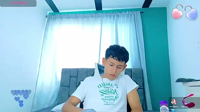 FelipeGonzalezz's cam snapshot