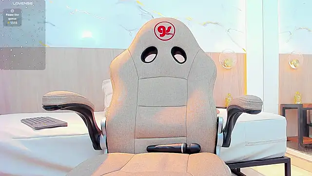 kathia_dumons's cam snapshot