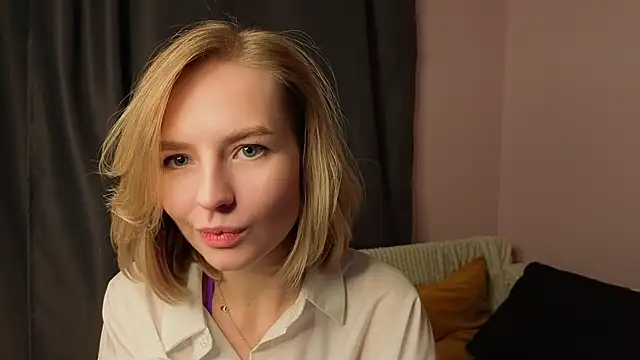 BaileyBernos's cam snapshot