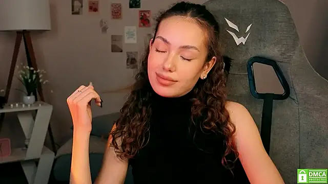 branchwithflowerss's cam snapshot