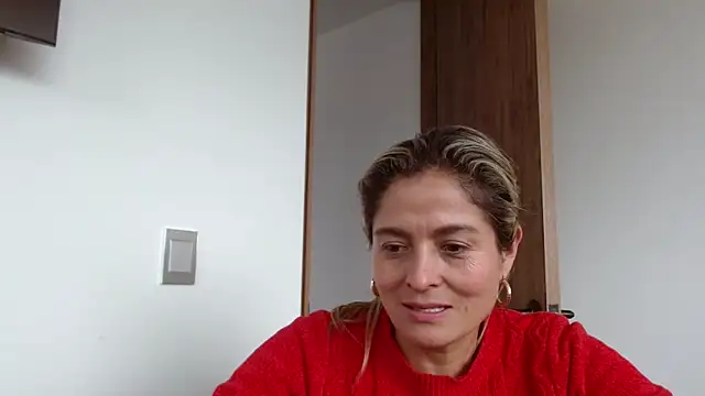 linda-mature43's cam snapshot