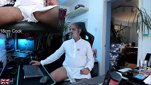 OnlineBossUK's cam snapshot