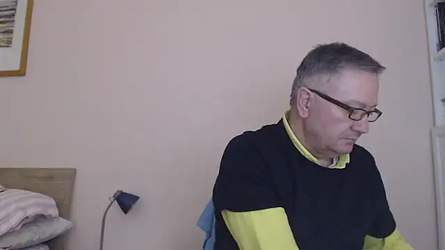 YOU6me's cam snapshot