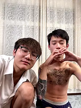 Cate-boy's cam snapshot