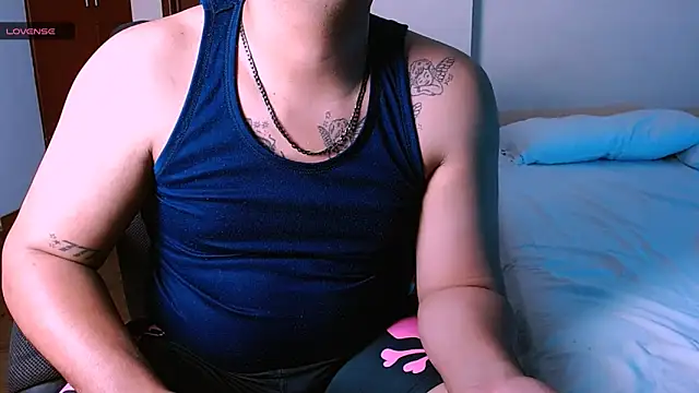 KingMoreno1's cam snapshot