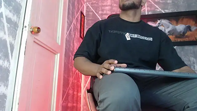 Blackmen1998 live sex cam