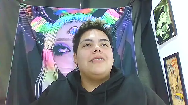 Hailey_Curvy live sex cam