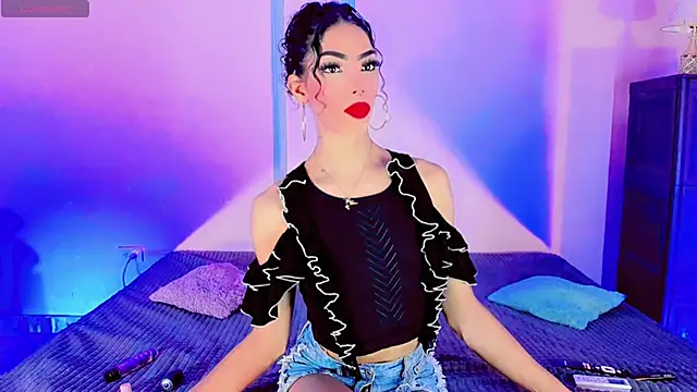 Cassi-Hot-TS live sex cam