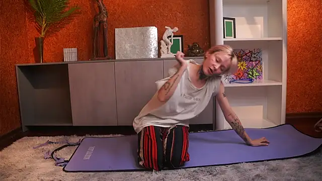 IsauraGarratt's cam snapshot