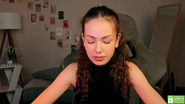 branchwithflowerss's cam snapshot