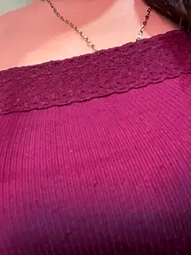 Sweed-virgin-pussy live sex cam