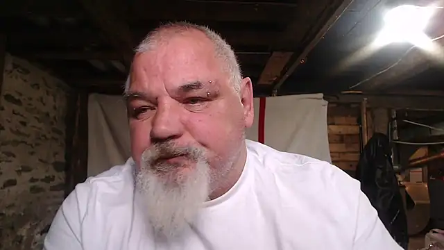 Newfiesausage1972 live sex cam