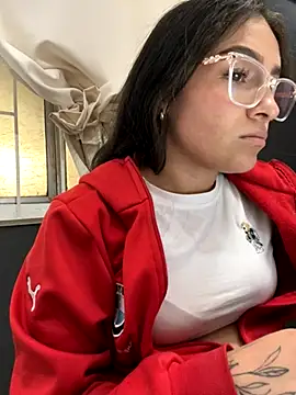 Alyha_Cortes's cam snapshot