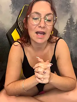 ladoucedu34's cam snapshot