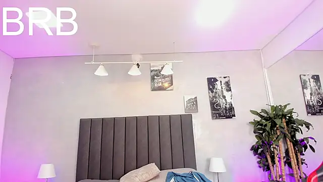 violet_and_myers live sex cam