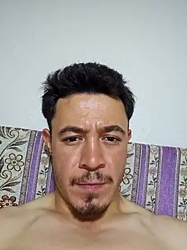 Paploesco026 live sex cam