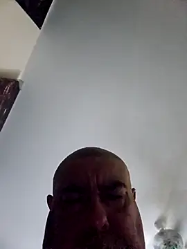 B1GLO's cam snapshot