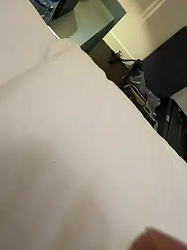 HenryLee1983-cums's cam snapshot